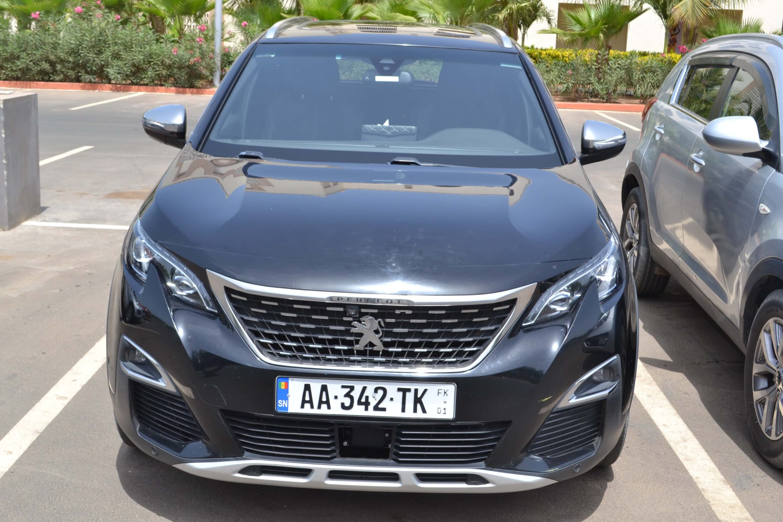 PEUGEOT 5008